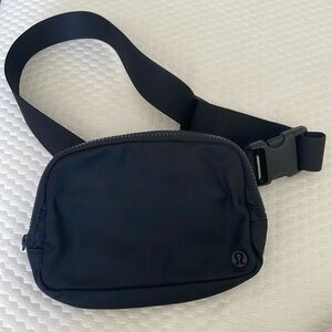 EVERYWHERE BELT BAG 1L LULULEMON